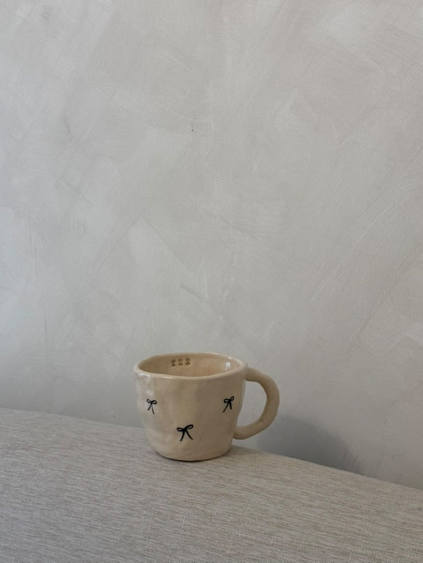 Lil bows mug